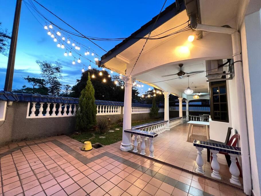 Corner House Taman Daya Near Austin Adda Height Johor Bahru